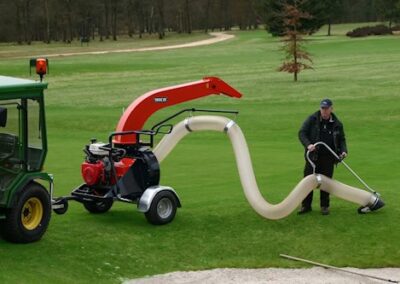 Trilo SU60 on a golf course