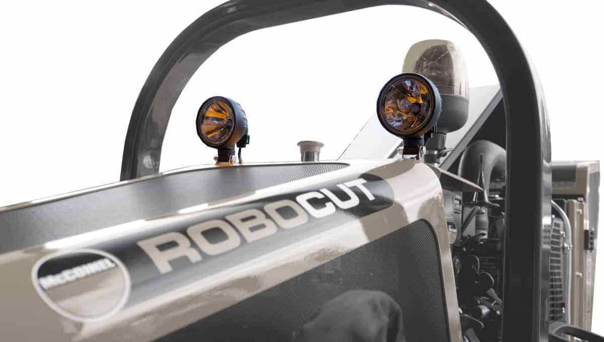 general accessories up close of ROBOCUT