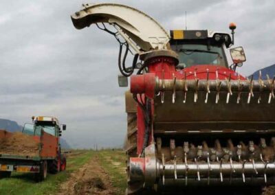 seppi B20 in a field