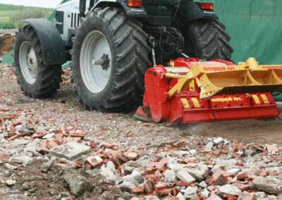 rock crushing and tilling using MIDIPIERRE dt