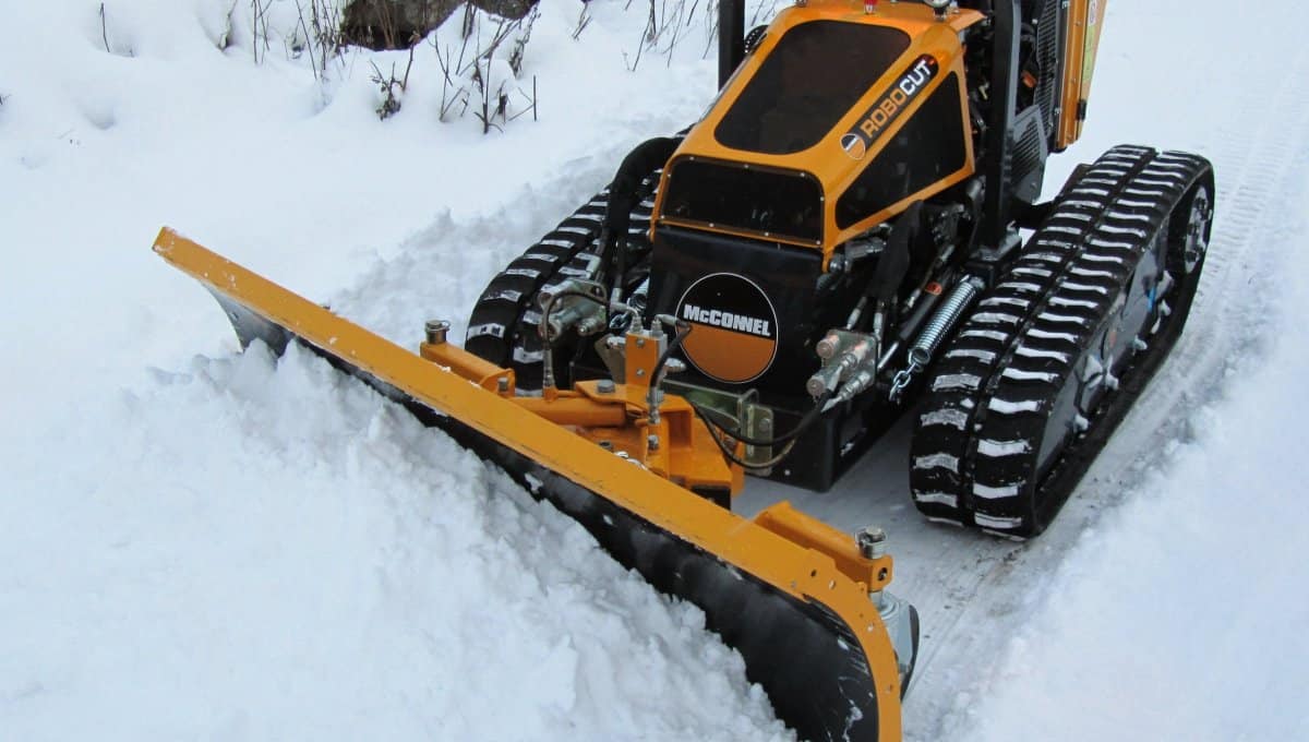ROBO blade in the snow