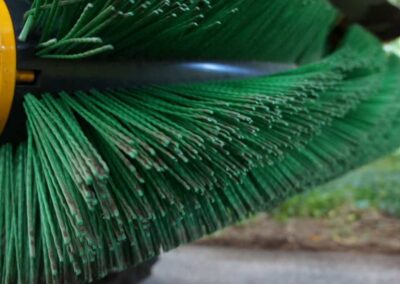 ROBO brush up close of the attachment