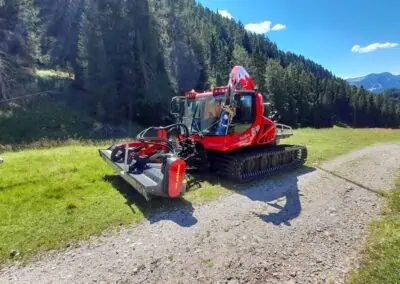 S9 Base in use Pistenbully